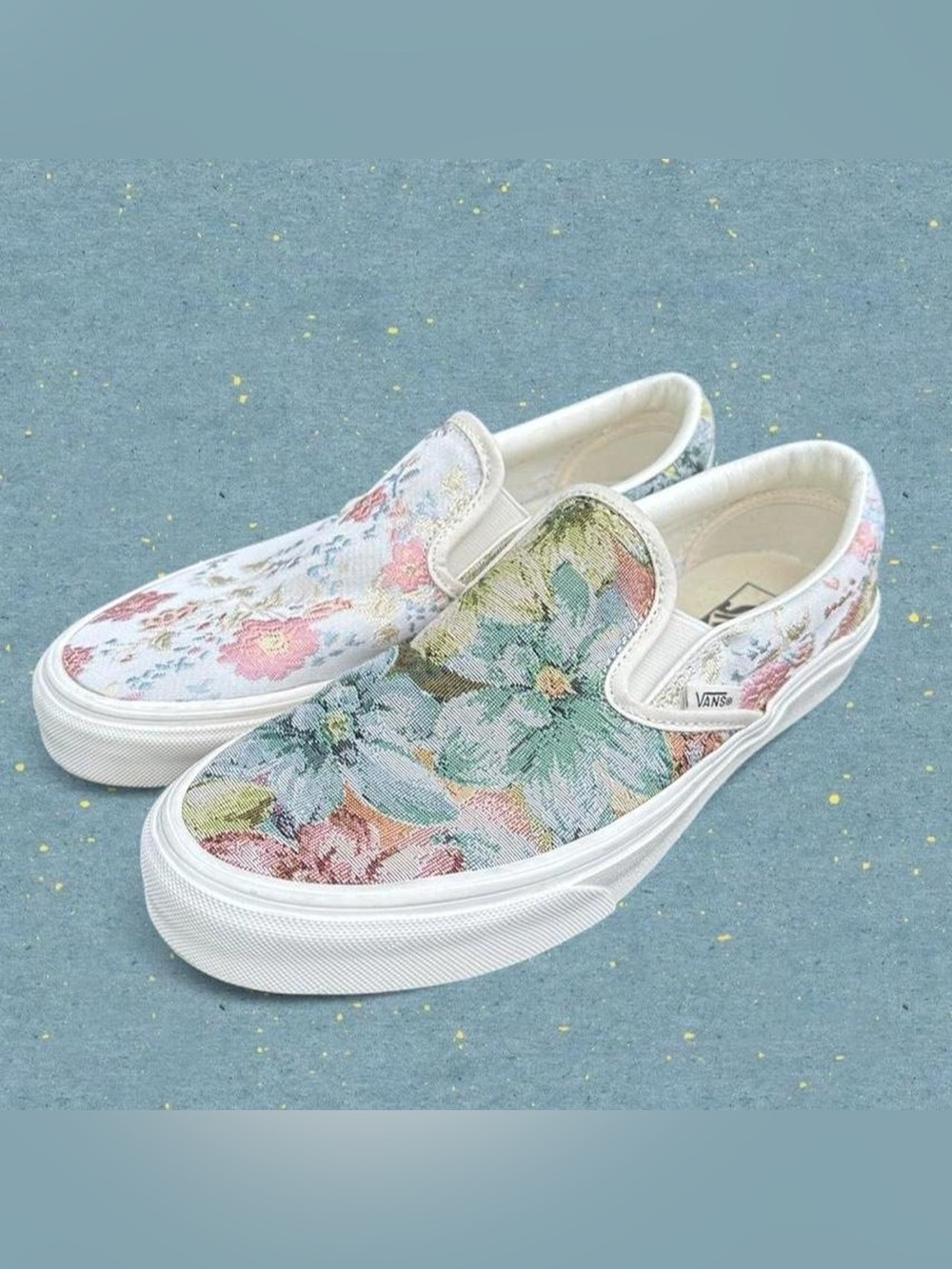 Vans Classic Slip-On Floral Tapestry Sneakers. Men’s 8.5 Women’s 10. Rare!!